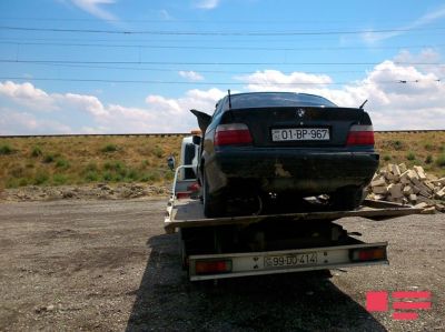 Sabirabadda avtomobil kanala aşıb, bir ailənin 4 üzvü xəsarət alıb