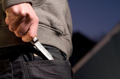 271 saylı məktəbin şagirdləri arasında bıçaq davası baş verib!