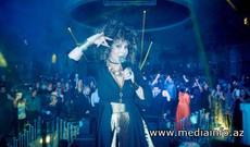 Aygün Kazımova restoranda konsert verib