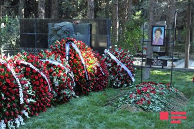 Tanınmış alim Rəfiqə Əliyeva dəfn edilib - FOTO