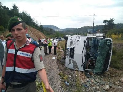 Türkiyədə rus turistlər qəza keçirib: 18 yaralı