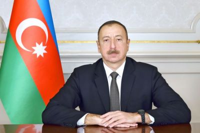 İlham Əliyev Britaniya baş nazirinə başsağlığı verib