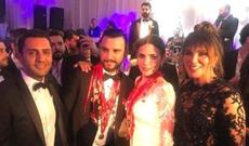 Müğənninin toyunda qızıl və dollar yağışı - VİDEO