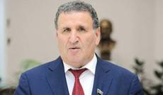 Deputatdan komitə sədrinə irad: " İslahat budur? !"