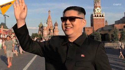 "Kim Çen" Moskvada: Ruslar şoka düşdü - Video