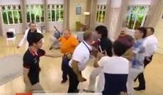 ATV-də aşıqlar arasında DAVA DÜŞDÜ - VİDEO