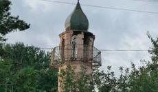 Müəzzin məscidə daxil olan anda MİNARƏNİ ŞİMŞƏK VURDU