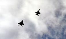 Rus qırıcılarının avtomagistrala həyəcanlı enişi - Video