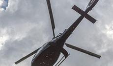 Himalay dağlarında helikopter itdi