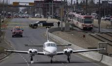 Nyu-York ştatında təyyarə avtomobil yoluna enib
