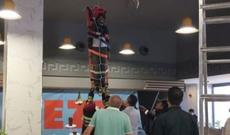 Azərbaycanlı özünü 42-ci mərtəbədən atdı, sağ qaldı