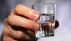 Türkiyə vətəndaşı gecə klubunun qarşısında öldü