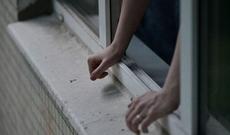 Bakıda narkoman ər arvadını 5-ci mərtəbədən atdı