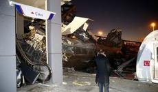 Ankarada dəhşətli qatar qəzası: yaralananlar var - Video