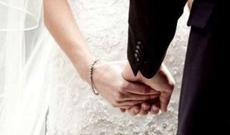 Eyni qızla evlənirlərmiş - Bir-birinə dəvətnamə verən oğlanlar təəccüb içində