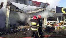 Qubada ticarət mərkəzi yandı - Video