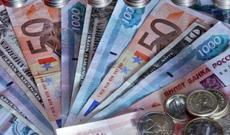 Avro və rubl ucuzlaşıb, manat sabit qalıb