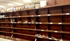 Bakıdakı bəzi marketlərdə çörək tapılmır