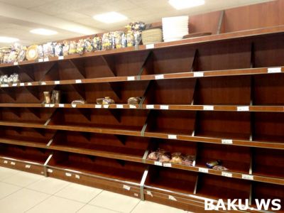 Bakıdakı bəzi marketlərdə çörək tapılmır