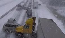 Kanadada böyük avtomobil qəzası olub