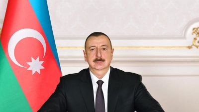 Prezident bir ailəni xilas edən iki azərbaycanlı gənci "İgidiliyə görə"medalı ilə təltif edib