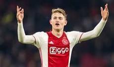 “Barselona” De Liqtə görə “Ayaks”-a pul və 3-4 oyunçu təklif edir