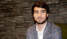 Anar qazanır, gətirir, onun qardaşlarının uşaqlarını böyüdür, ərə verir...