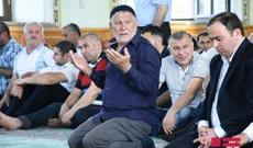 Azərbaycanın məscidlərində bayram namazları qılınıb